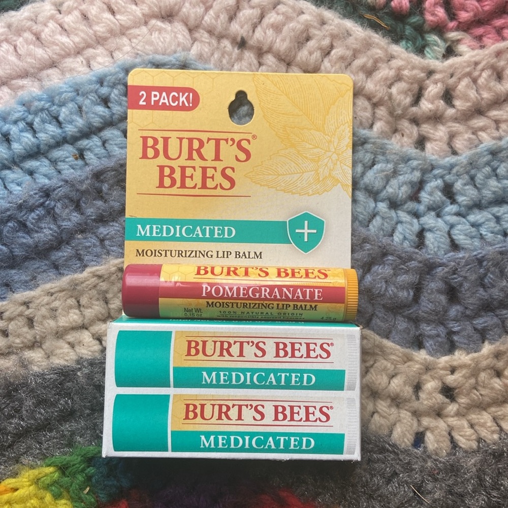 🐝🌻 - Burt's bees medicated & pomegranate 3 item lot. New sealed fresh stock